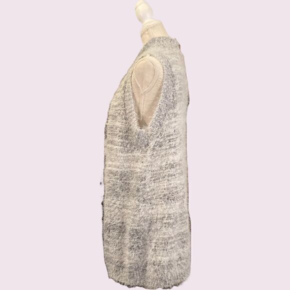 NWT Christopher & Banks Grey Eyelash Vest - Picture 2 of 10